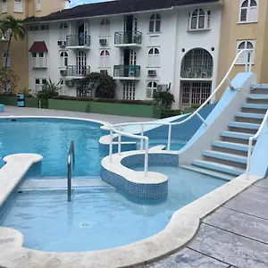 https://castle-by-the-shore.hotelsochorios.net